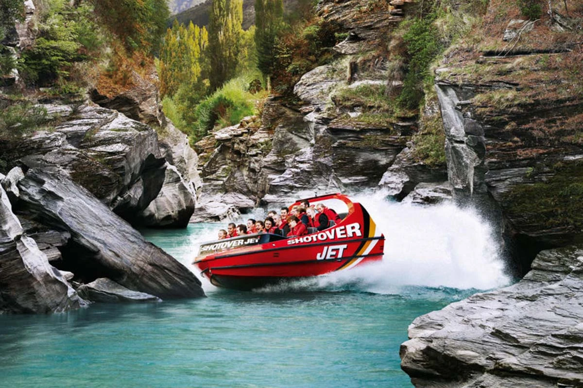 Shotover jet in Queenstown