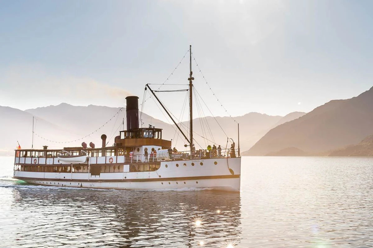 Cruise on the TSS Earnslaw on Lake Wakatipu in Queenstown