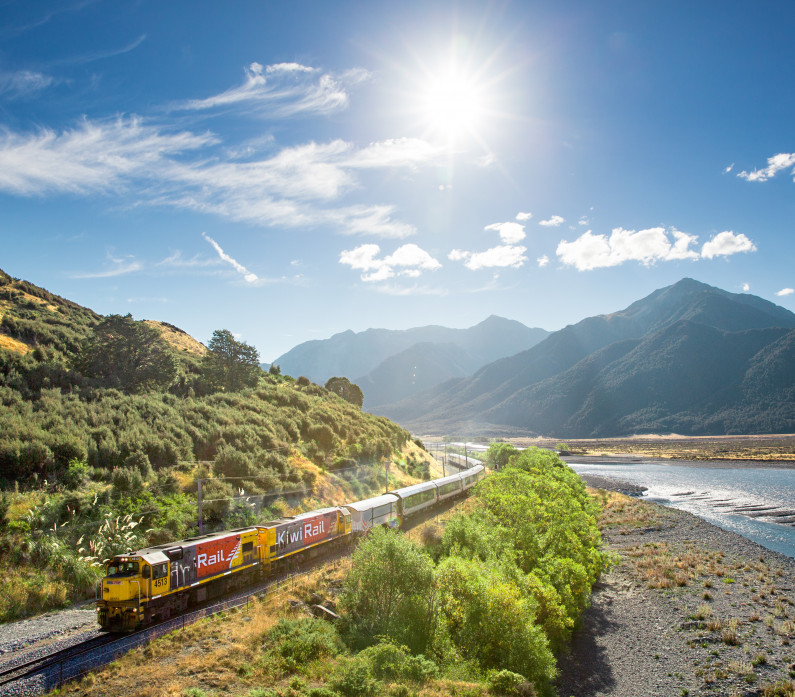 See the best 1 TranzAlpine New Zealand By Train Feature ScaleWidthWzc5NV0