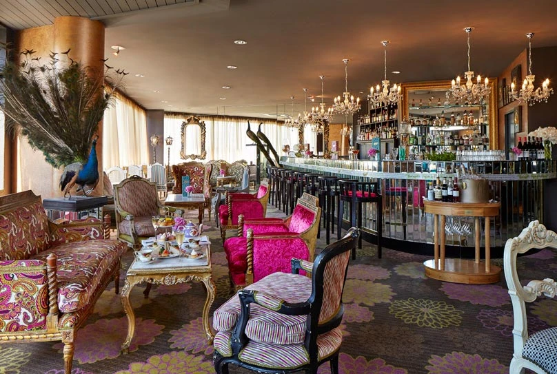 Hippopotamus Restaurant interior