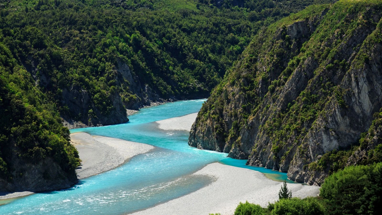 Blue Rivers along the TranzAlpine train to the West Coast