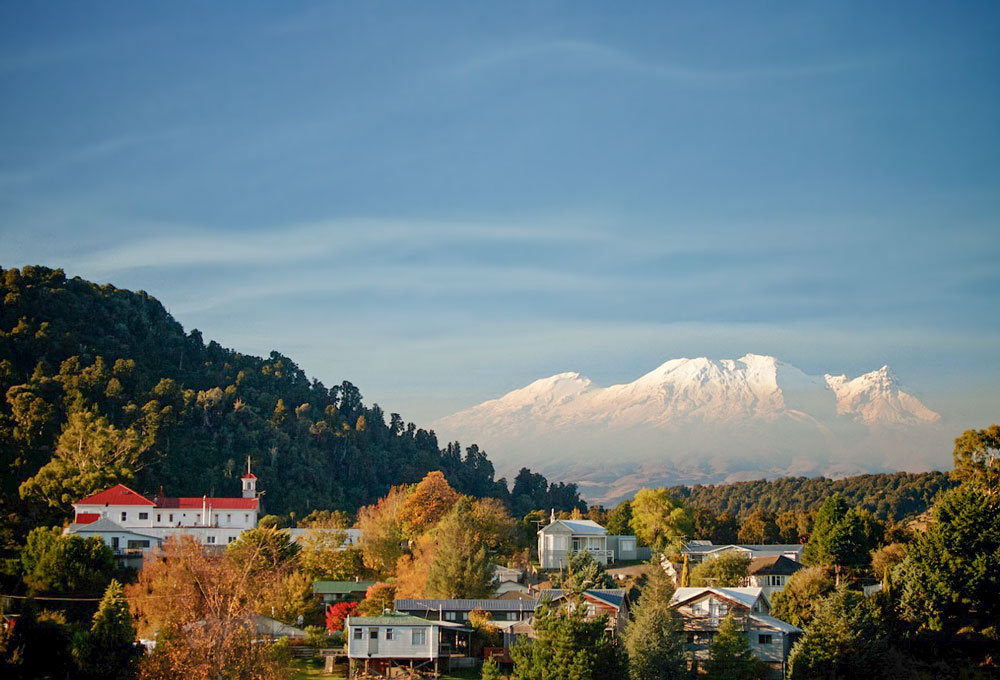 Oha Beautiful Autumn day in Ohakune Mt Ruapehu 1000x680 v2