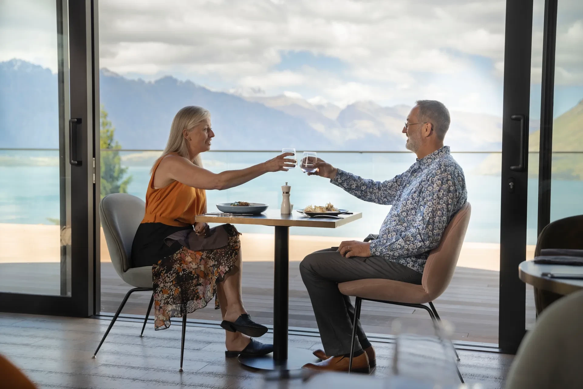 Breakfast with views over Queenstown